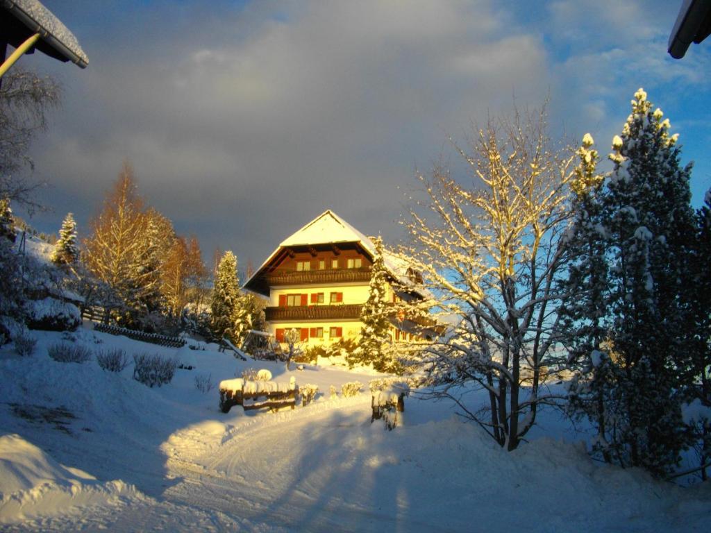 Gaestehaus Bischof Schoeder Exterior photo